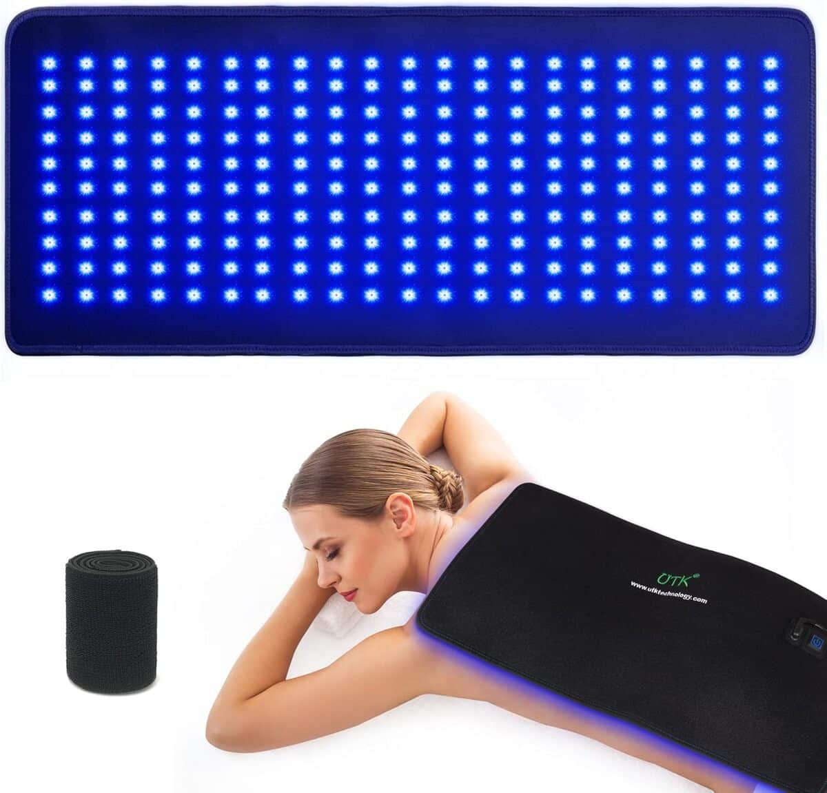 Test de l'appareil UTK : thérapie par lumière rouge et bleue pour le corps
