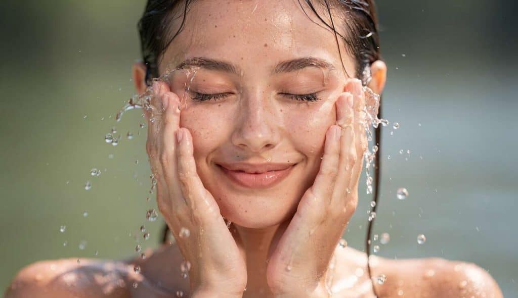 L'hydratation : un allié pour votre peau ?