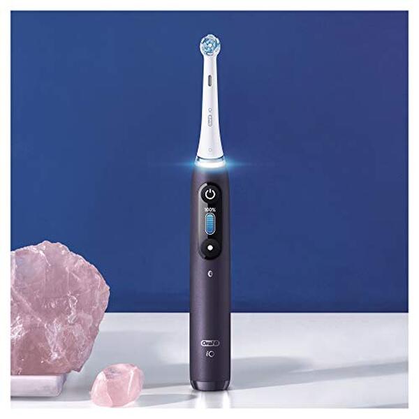Découvrez notre analyse complète de la brosse à dents Oral-B iO 8 édition spéciale violet améthrine. Innovations, performances et design : notre test exclusif de cette brosse à dents électrique exceptionnelle.